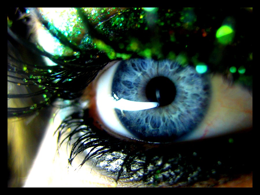 aiimg_Eyes22.jpg